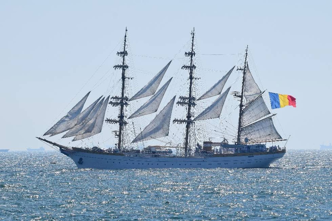Nava-școală „Mircea” va pleaca într-un marș internațional de instrucție. Velierul va ajunge până în SUA
