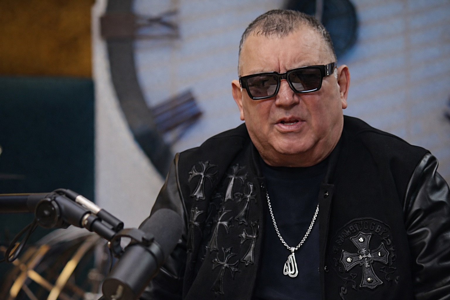 De la ce a plecat scandalul dintre Rizea și Tzancă Uraganu. Nuredin Beinur face lumină