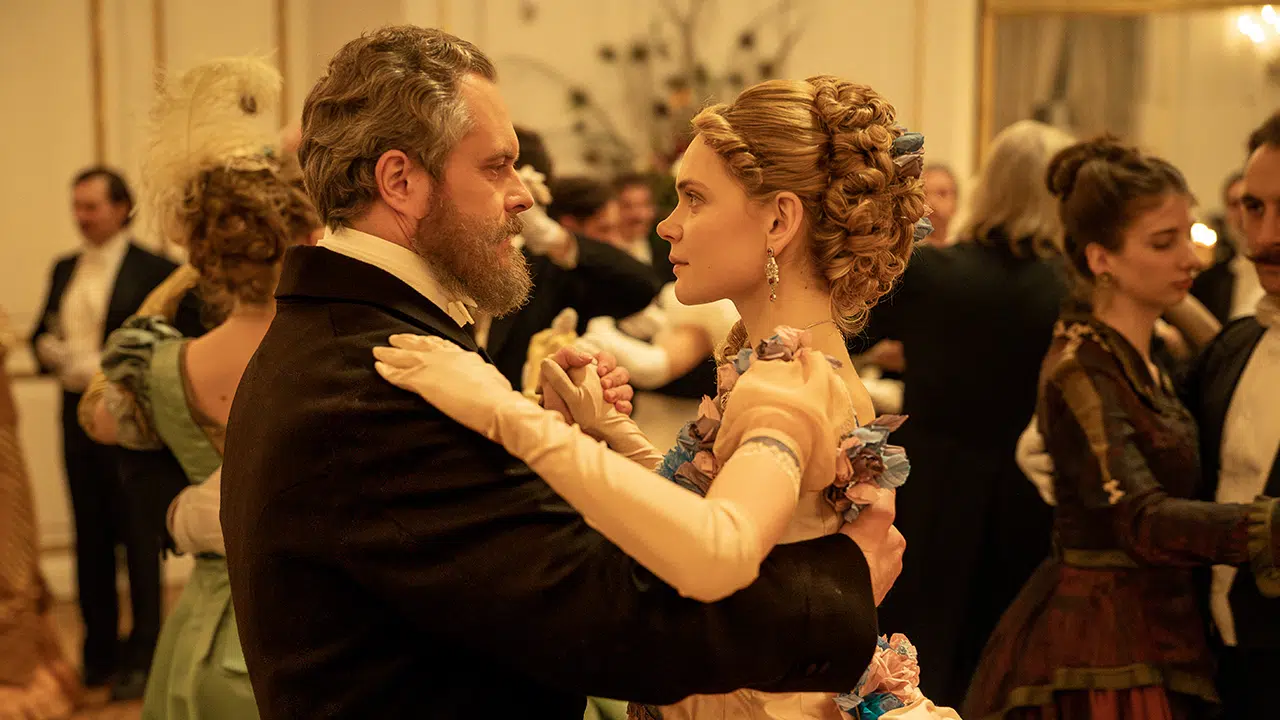 Netflix lansează „Păpușa”, după ecranizarea unui roman polonez de mare succes