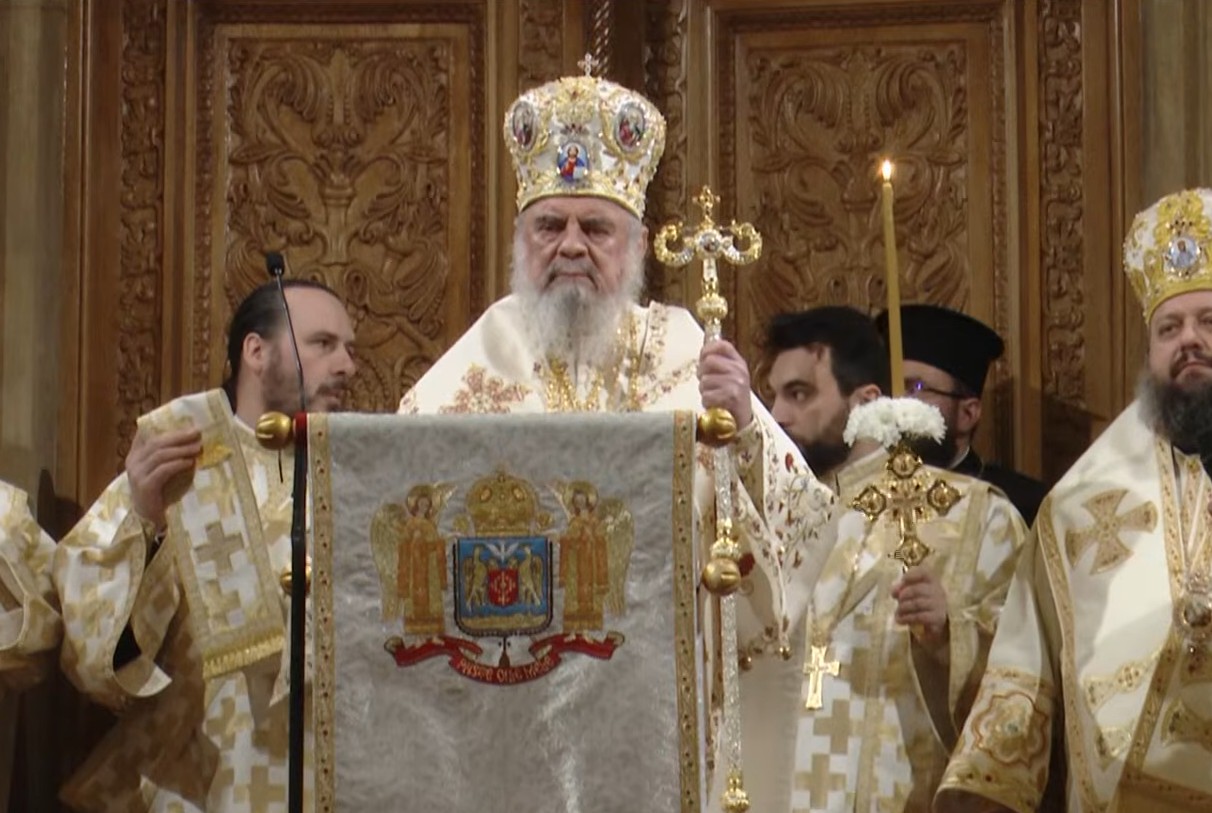 Patriarhul Daniel, mesaj de Paște: Această Sărbătoare a Sărbătorilor luminează și orientează întreaga viață a Bisericii spre Învierea de obște