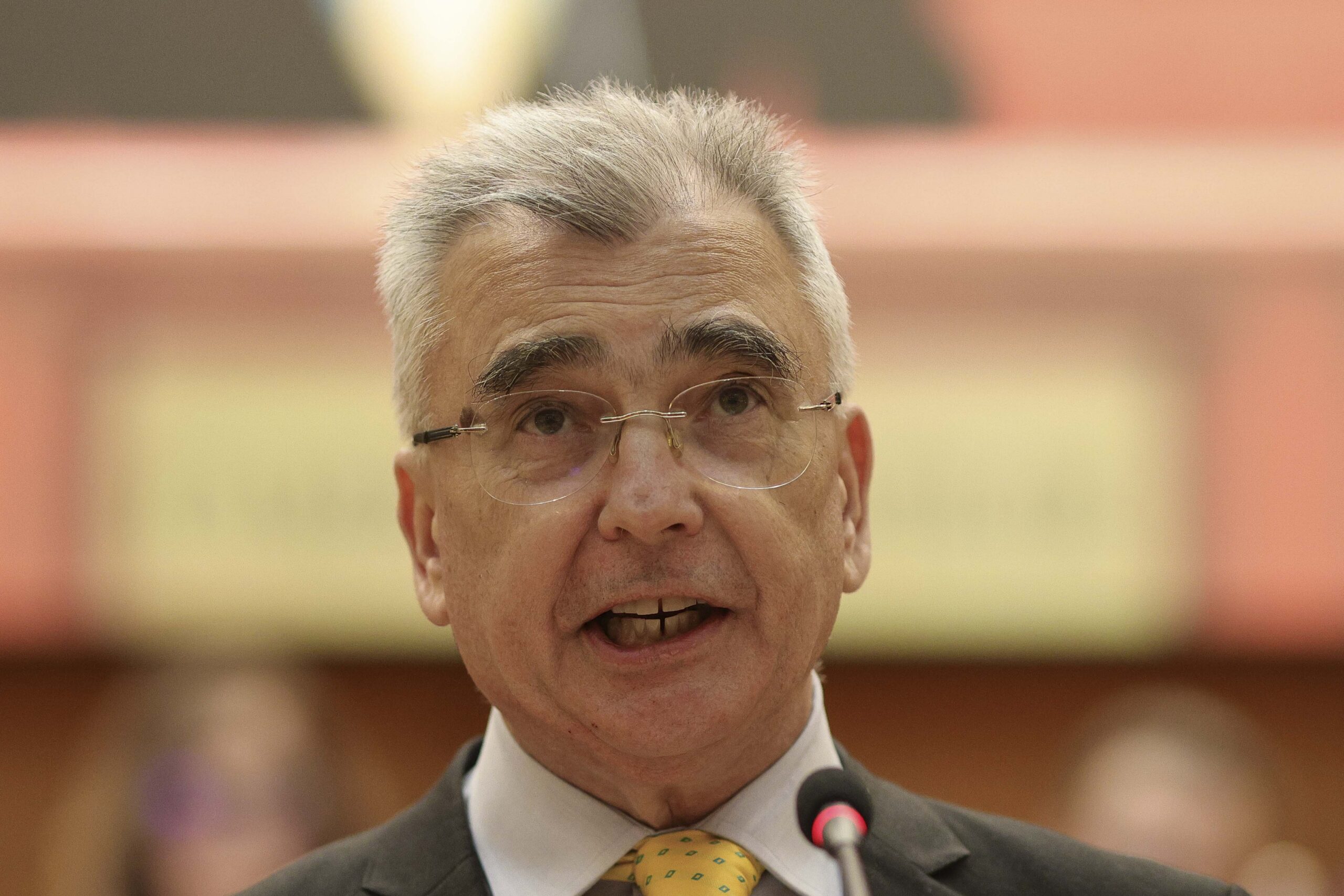Petrișor Peiu, avertisment privind „marea fraudă” a Guvernului Bolojan. Vânzarea Hidroelectrica și Romgaz