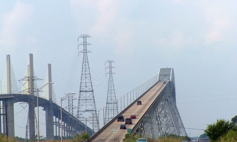 Podul Rainbow din Texas se redeschide. Șoferii revin pe „cel mai înfricoșător” traseu rutier