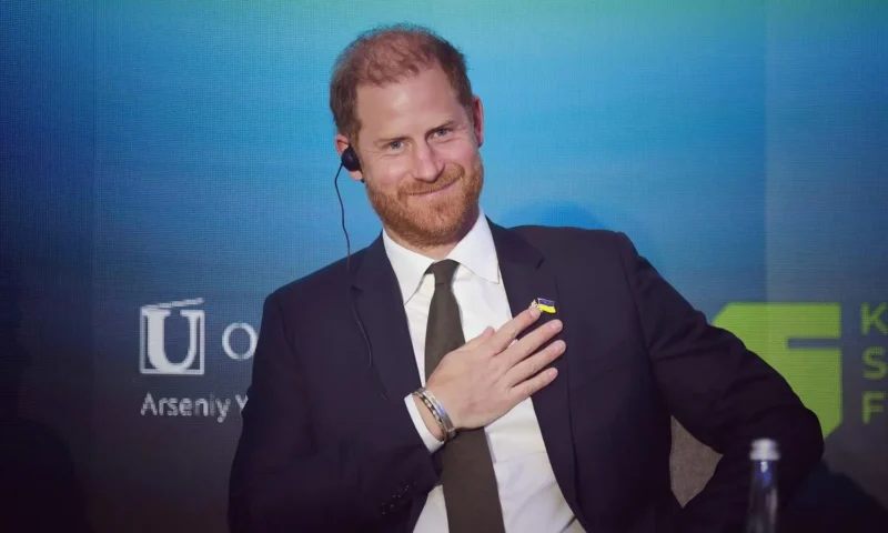 Prințul Harry, ridiculizat de presa britanică pentru „lecțiile de politică externă”