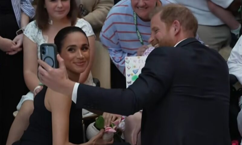 Palatul Buckingham, atenționat după întâlnirea dintre Regele Charles și familia prințul Harry. Ce ar putea urma