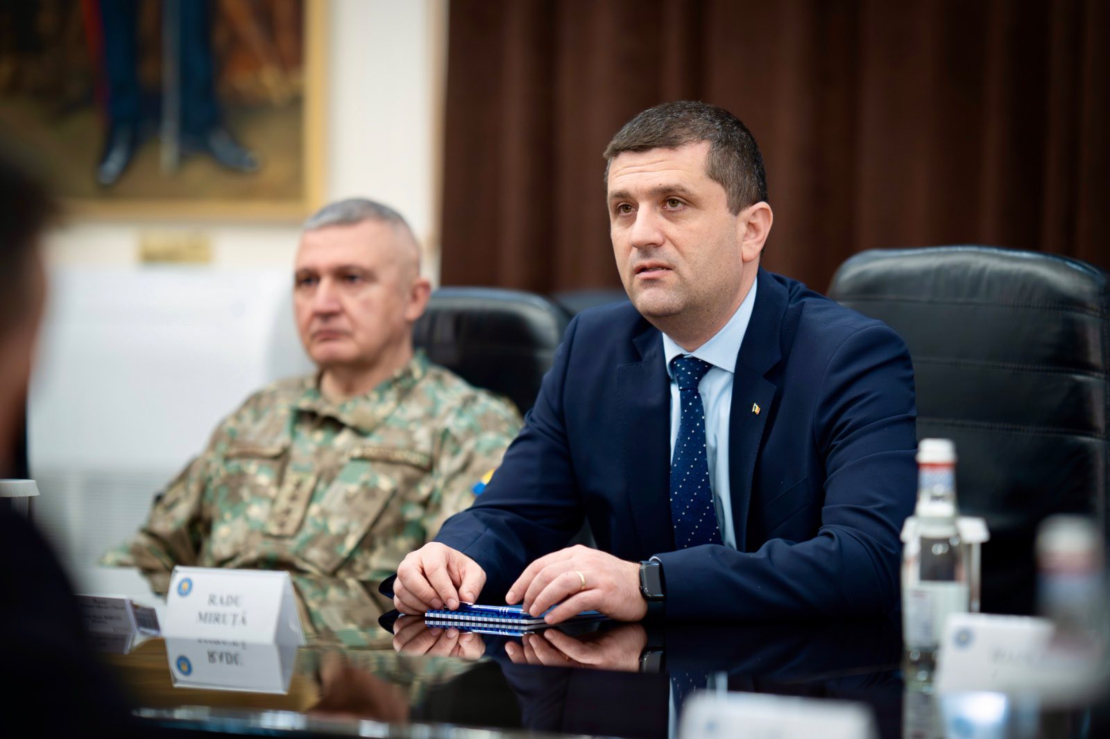 Ministrul Apărării critică actuala clasă politică. Care sunt politicienii pe care nu i-ar susține