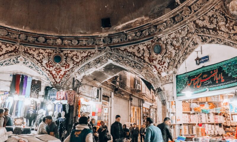 Horoscopul lui Dom’ Profesor,   25-26 aprilie 2026. Divanul Persan