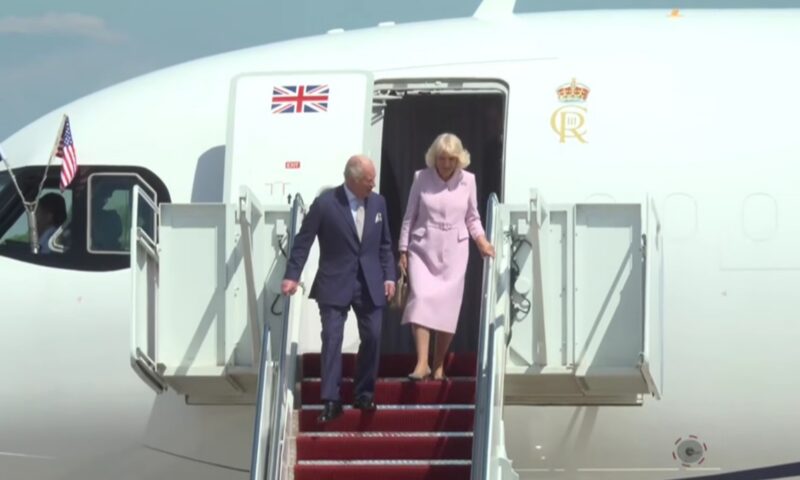 Regele Charles a ajuns în SUA. Întâlnire cu Donald Trump și discurs în Congres