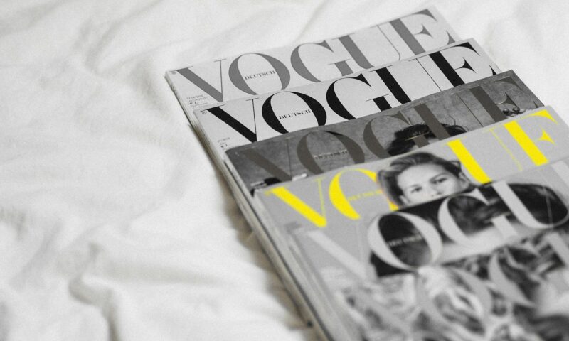 Revista Vogue se lansează în România, în format tipărit și digital. Primul număr, în primăvara lui 2027