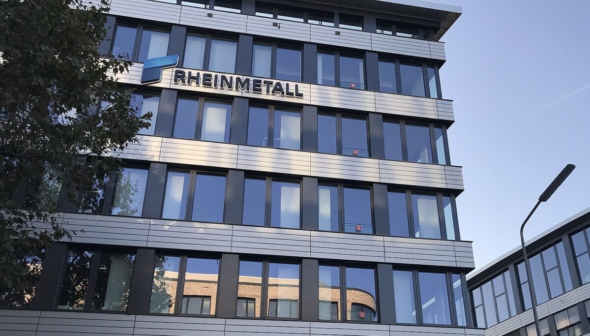 Reprezentantul Rheinmetall în România a anunțat că investițiile companiei în țară vor crea locuri de muncă și vor susține creșterea industrială