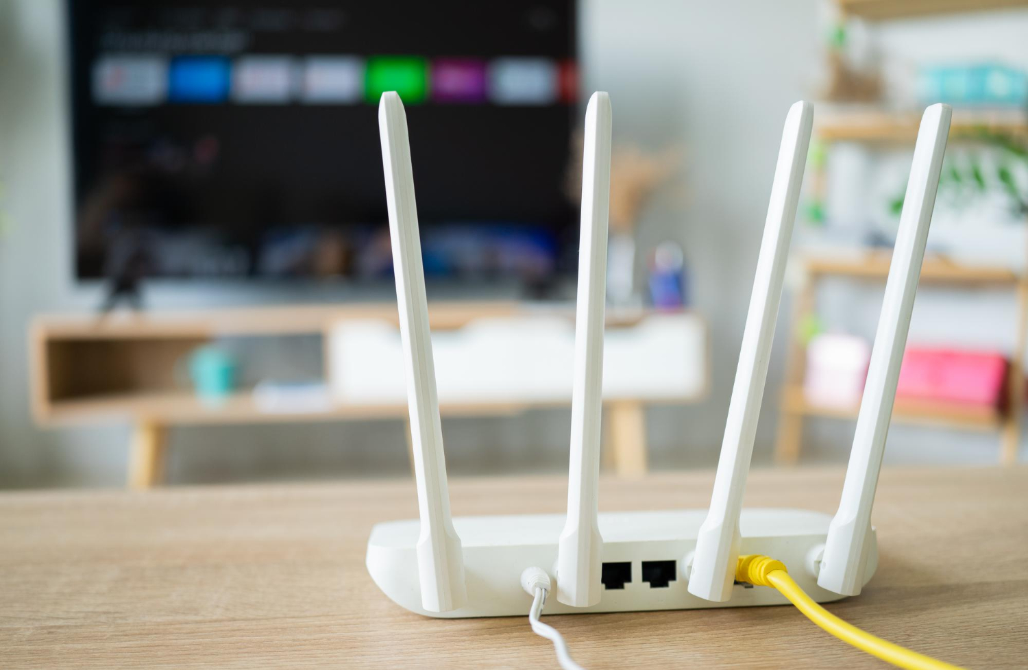 Locul din casă unde nu trebuie să ții niciodată routerul Wi-Fi. Greșeala care îți poate încetini internetul