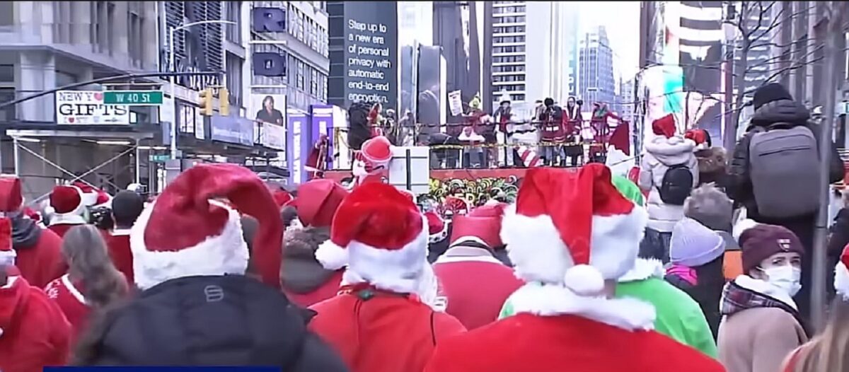 Moș Crăciun escroc. Un organizator SantaCon, acuzat că a deturnat donații pentru cheltuieli personale