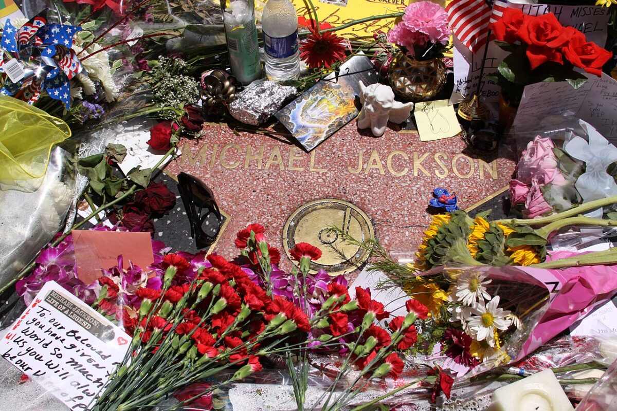 Steaua lui Jackson de pe Hollywood Walk of Fame,