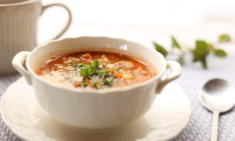 Ce ingrediente conțin cuburile de supă. Specialiștii au explicat de ce le consideră nesănătoase