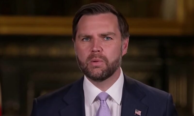 JD Vance leagă violențele din Franța de imigrație și acuză democrații că vor același scenariu în SUA