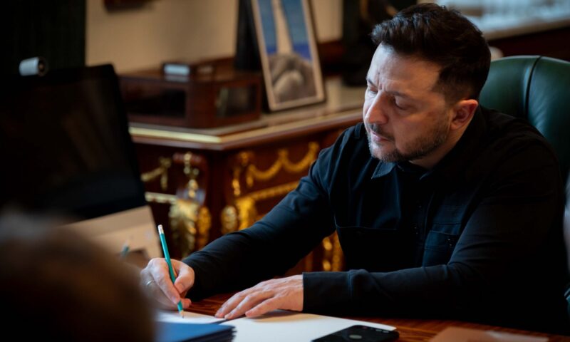 Zelenski avertizează asupra unei activități neobișnuite la frontiera cu Belarus