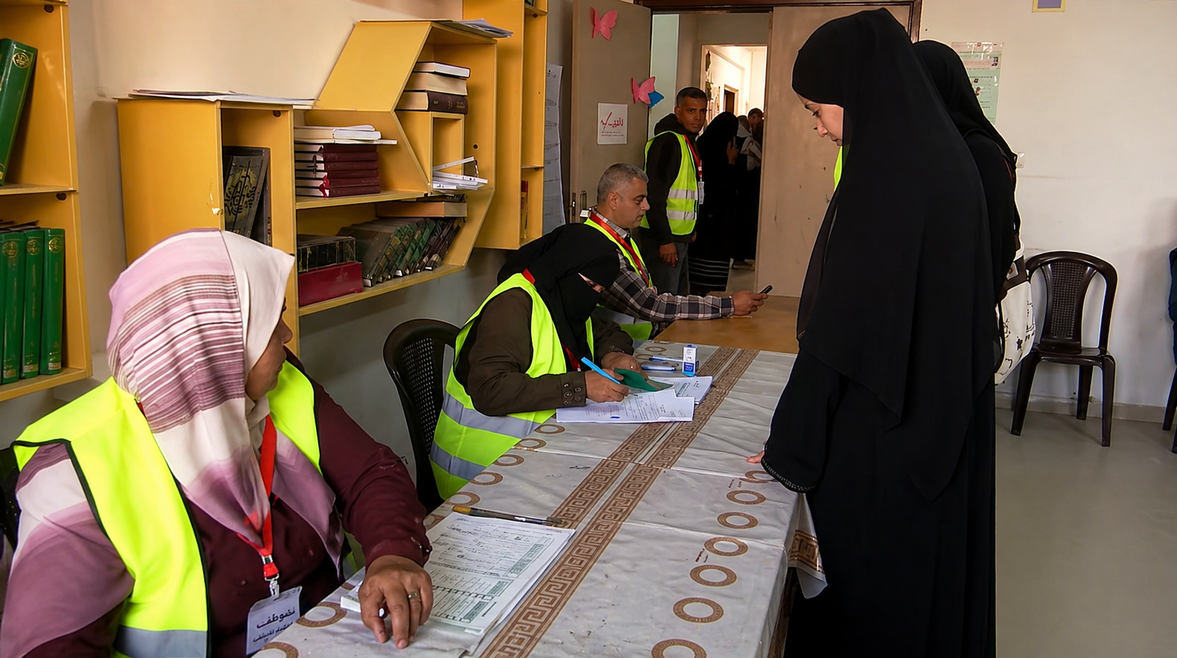 Palestinienii au votat în Gaza după 20 de ani. Alegerile locale devin un test politic major
