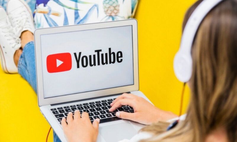 YouTube testează căutarea cu AI. Cum se va schimba experiența utilizatorilor