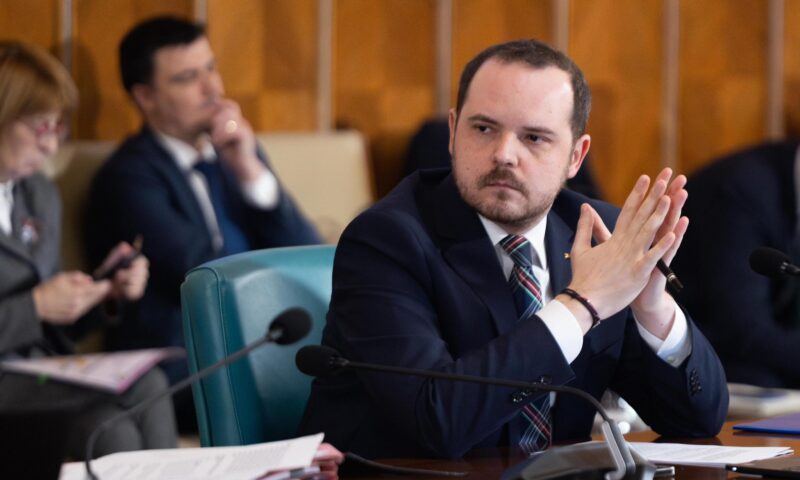 Alexandru Rogobete raportează un număr record de verificări și sancțiuni aplicate în sistemul medical pe parcursul mandatului