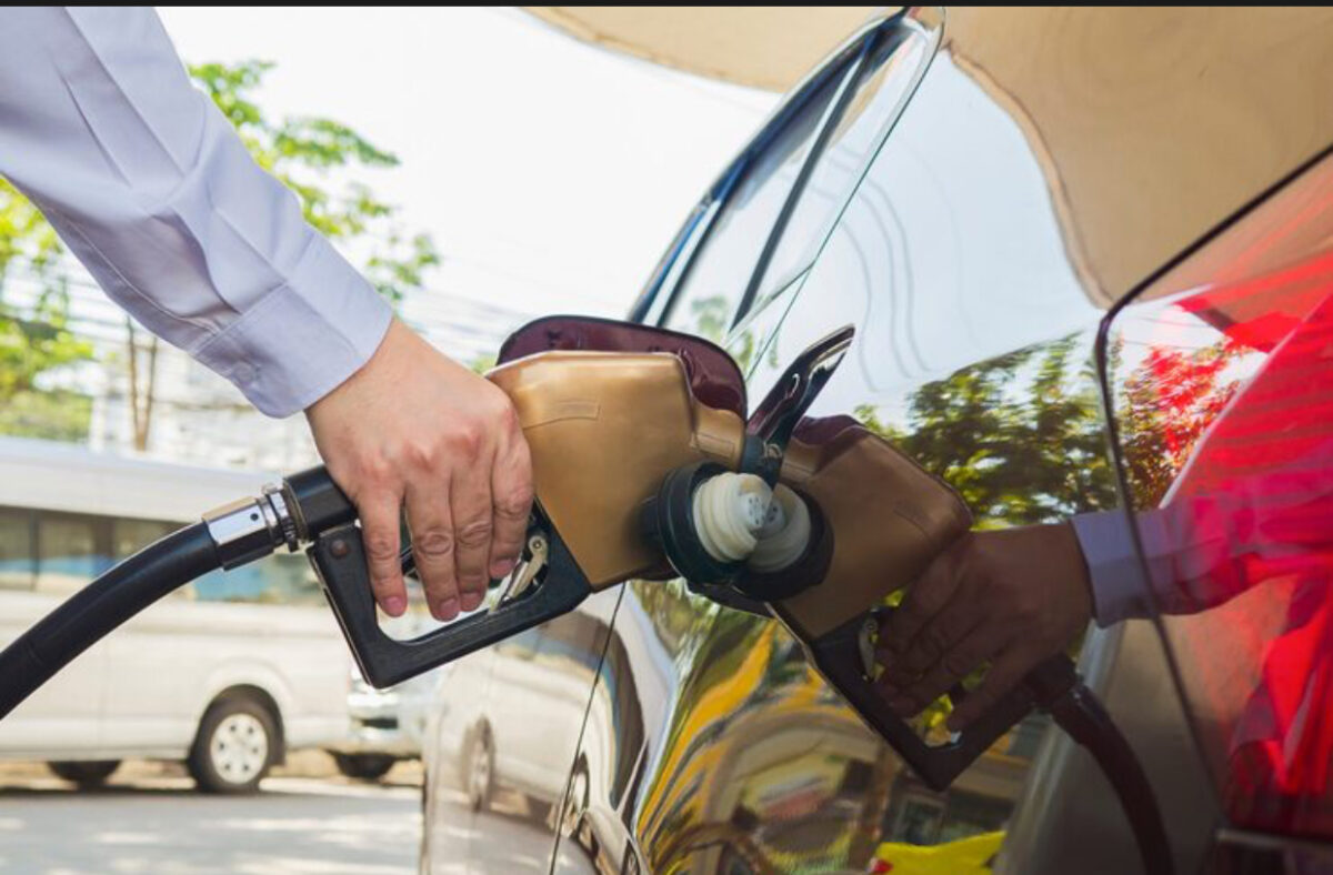 CE este așteptată să ia măsuri legate de criza combustibililor. Cum ar putea fi sprijiniți șoferii