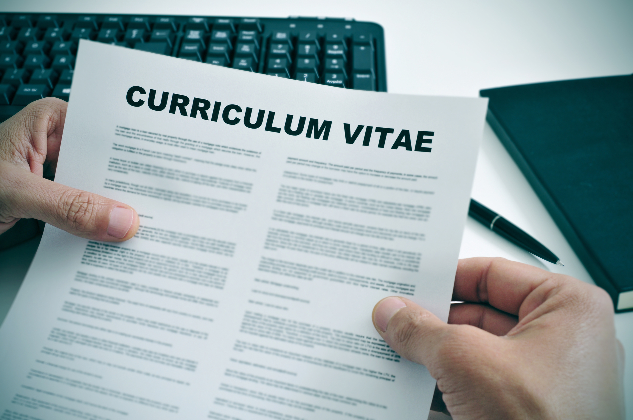 Mai le găsește cu nervii întinși și contractul subțire. Trei zodii în pericol la serviciu