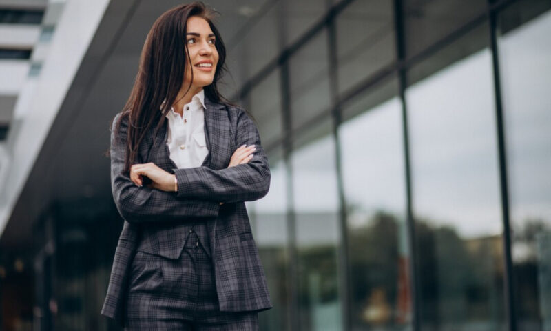 Sprijin de 200.000 de lei pentru afacerile conduse de românce. Programul „Femeia antreprenor”, reluat în 2026.