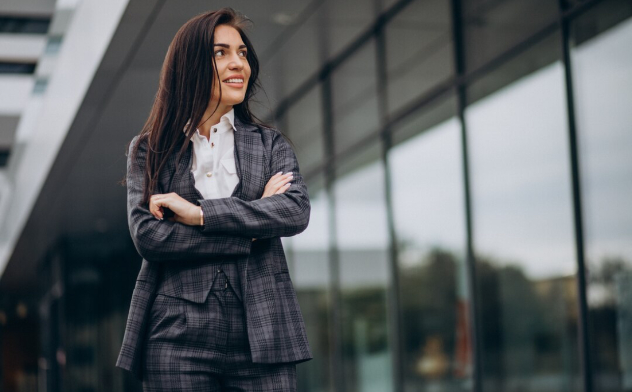 Sprijin de 200.000 de lei pentru afacerile conduse de românce. Programul „Femeia antreprenor”, reluat în 2026.