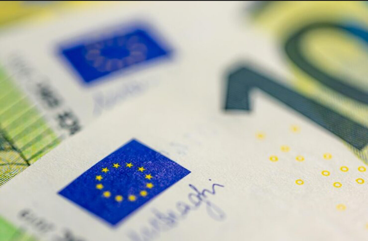 Ministrul Cseke Attila anunţă o absorbţie de 77% din PNRR. Câți bani europeni ar putea atrage România în următoarele luni