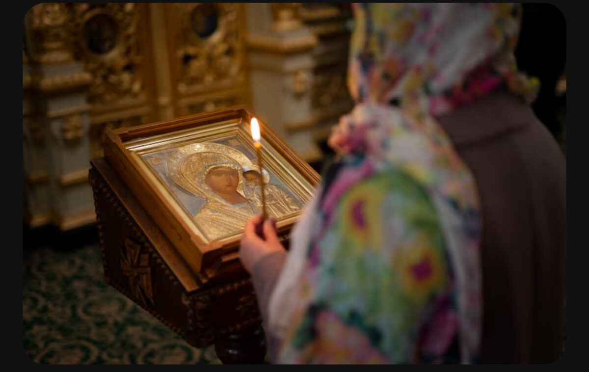 Rugăciunea pe care să o rostești în Miercurea Mare. Îți aduce belșug, sănătate și liniște în familie