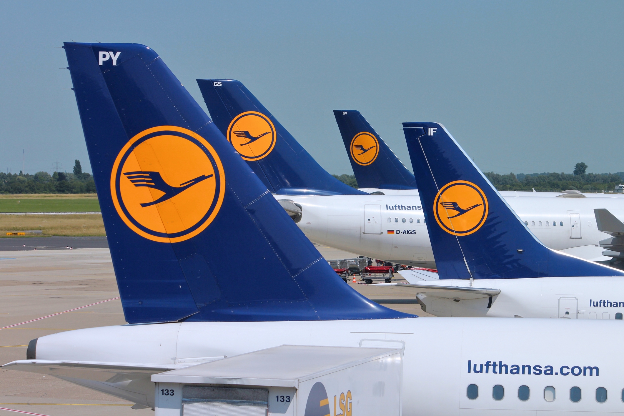 Traficul aerian, perturbat. Piloții Lufthansa anunță o grevă de două zile, după eșecul negocierilor contractuale