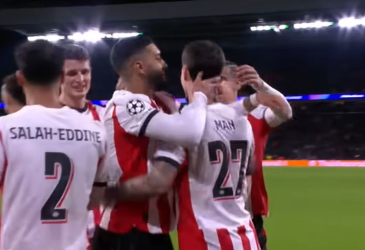 Dennis Man, în topul salariilor de la PSV după titlul câștigat în Olanda. Cât câștigă, anual, internaționalul român