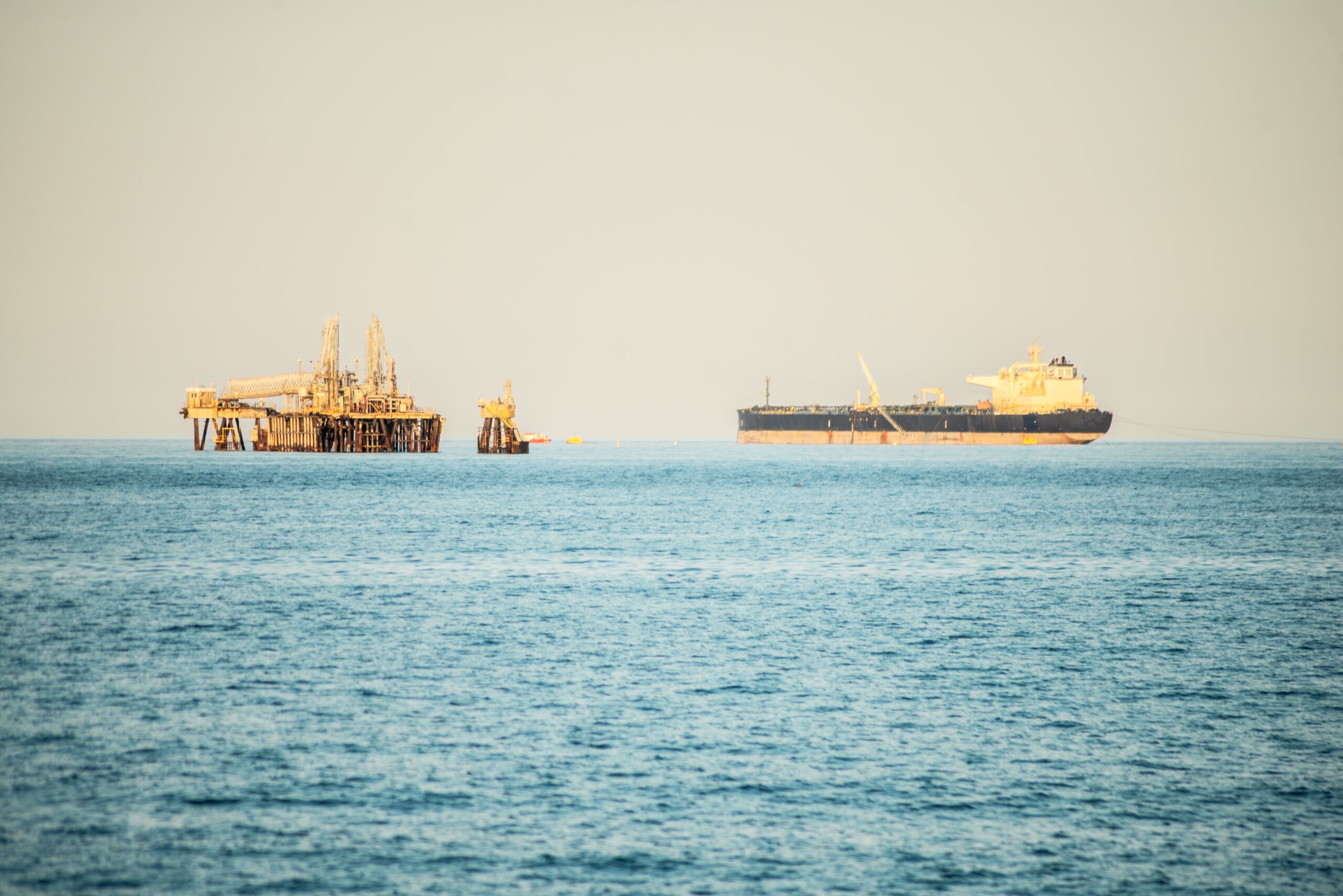 Armata SUA se pregătește să abordeze nave legate de Iran în zilele următoare. Ce este Operațiunea „Furia Economică”