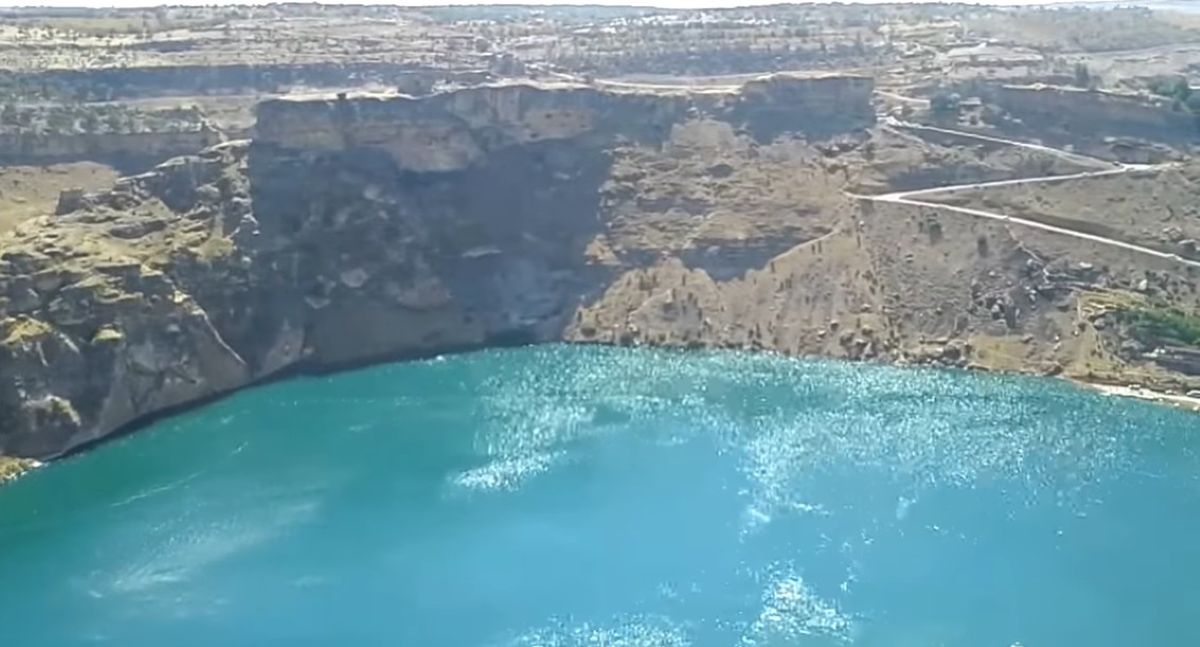 Povestea orașului scufundat timp de 2.400 de ani care a reapărut lângă un imens punct turistic