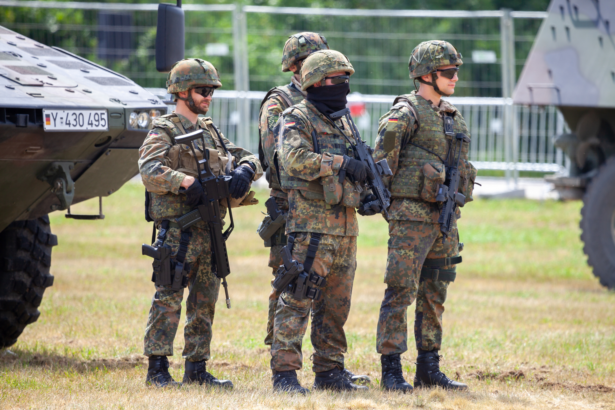 Bărbații între 17 și 45 din Germania trebuie să primească aprobare pentru a părăsi țara