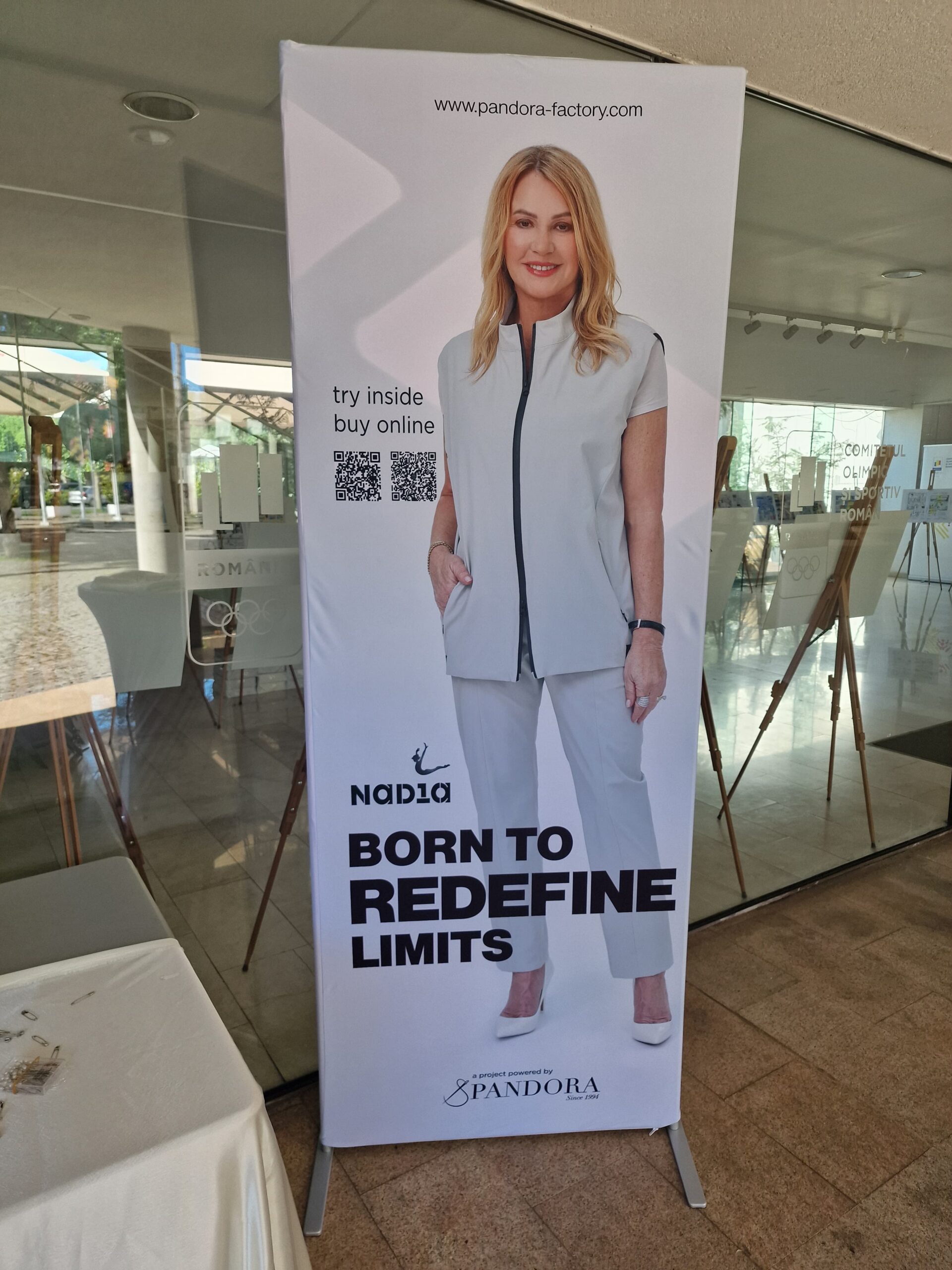 Nadia Comăneci a lansat colecția „Perfect 10” alături de Pandora din Focșani