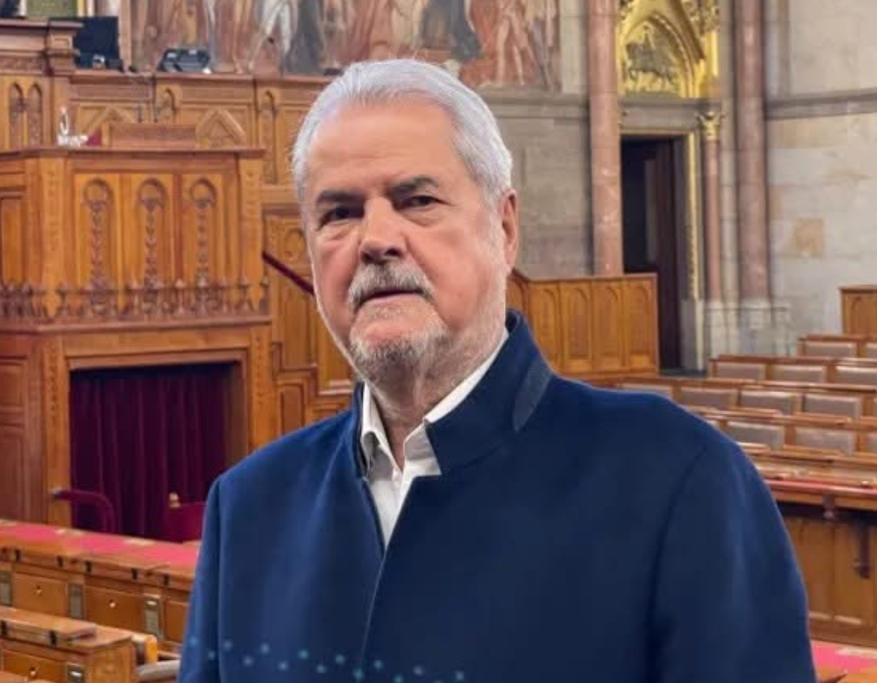  Adrian Năstase, după ce ADIRI a rămas fără statutul de utilitate publică: Unii se vor întreba ce s-a intâmplat cu vila anunțată de domnul Fritz