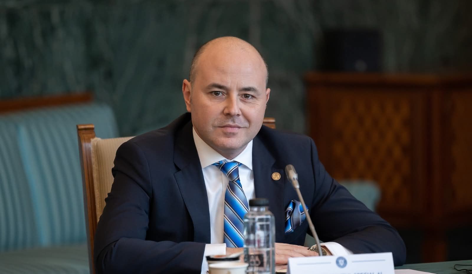 Liber-schimbismul lui Alex Muraru. „Fecioara Maria” a politicii ieșene și ipocrizia de 2026