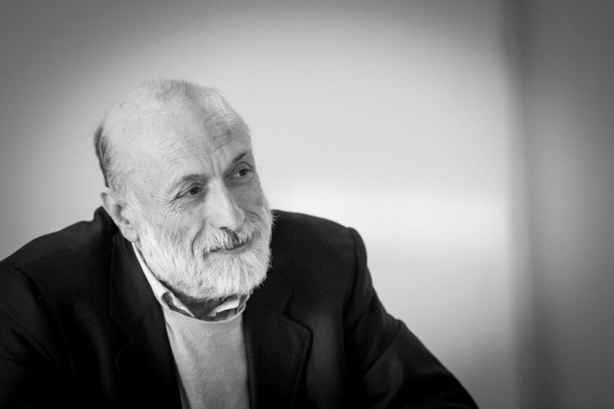 Cine a fost Carlo Petrini, omul care a fondat Slow Food. Boala care l-a răpus la 76 de ani