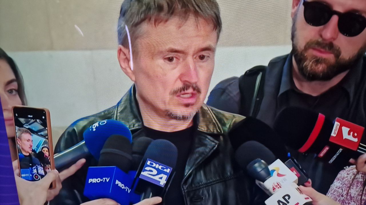 Cristian Mungiu, primele declarații pe Otopeni după ce a luat al doilea Palme d'Or la Cannes: „Statul român nu a fost capabil să investească nici măcar o șesime din buget”