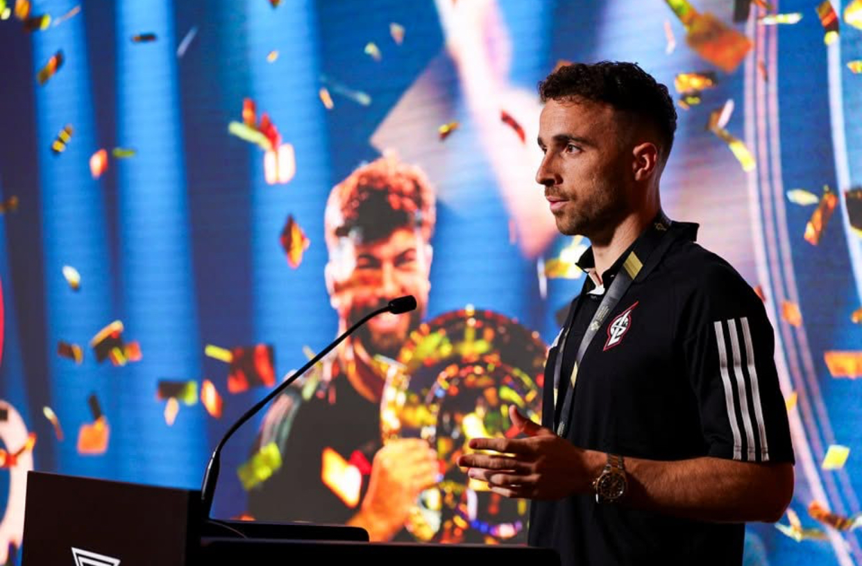 Scandal în fotbalul englez. Mai mulți fani ai lui Manchester United, scandări jignitoare la adresa fostului fotbalist Diogo Jota