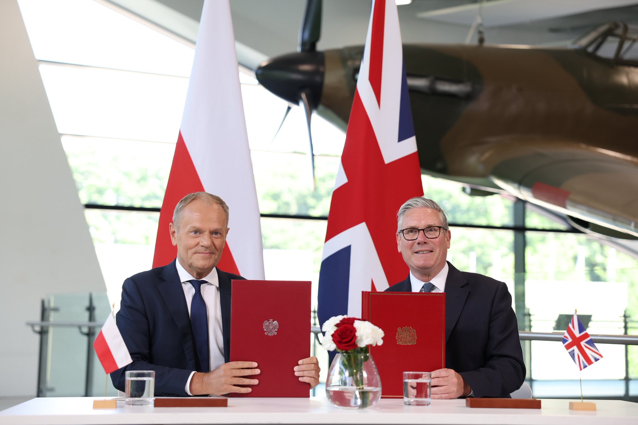Tratat militar între Polonia și Marea Britanie. Plan comun pentru producția de armament