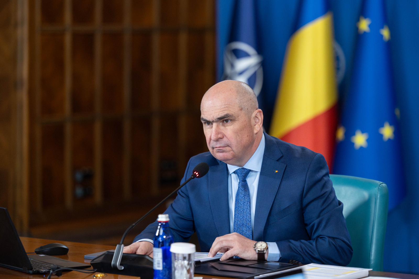 Un fost ministru, înaintea Moțiunii: Nu Bolojan e problema, întregul Guvern e o problemă