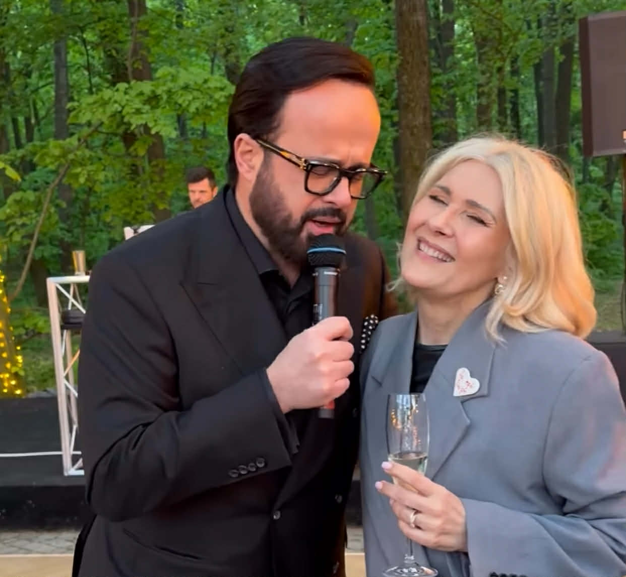 Mihai Gâdea, moment surpriză la aniversarea Alessandrei Stoicescu. Invitații au fost impresionați