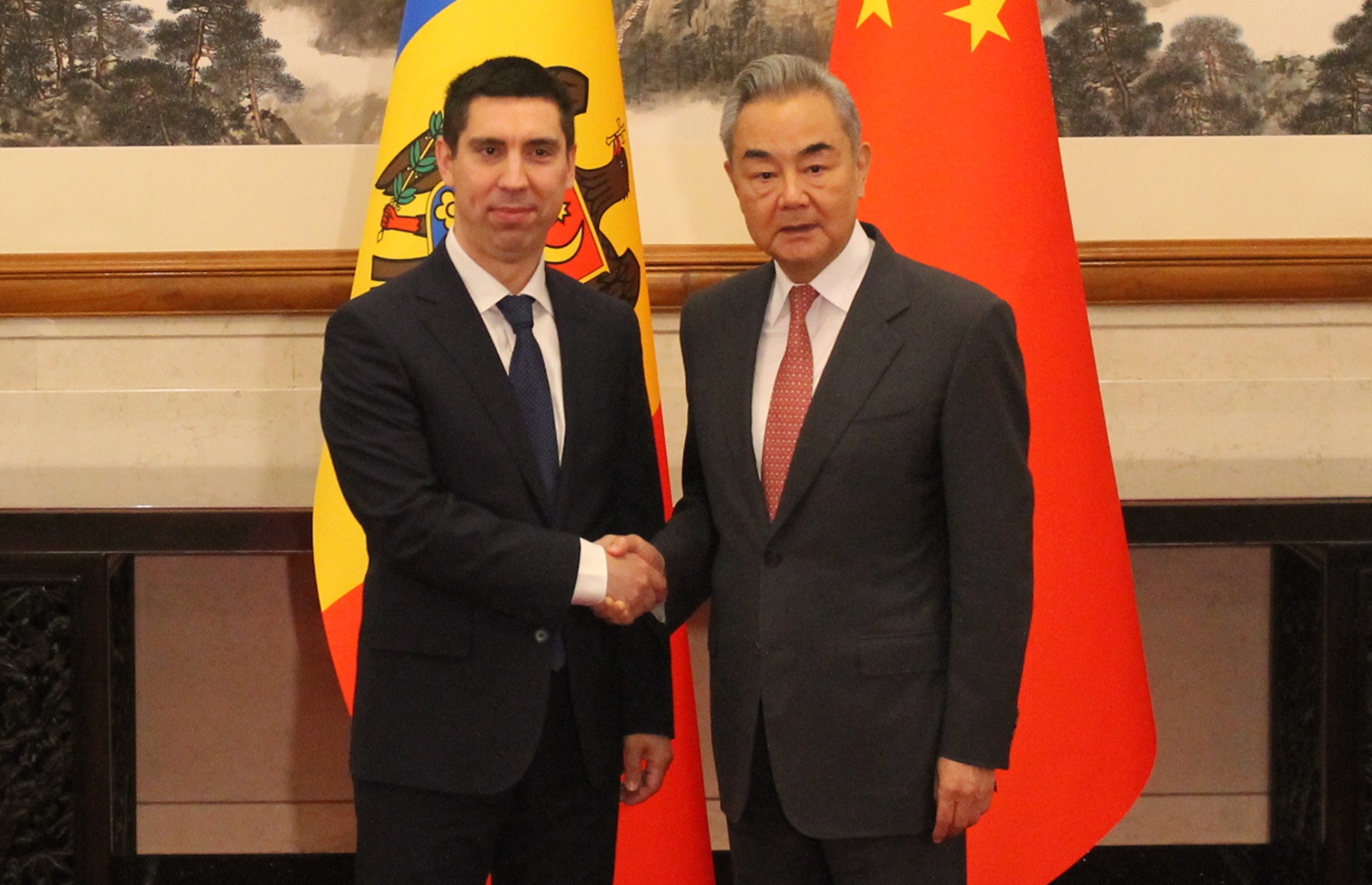 China își dorește aprofundarea relațiilor cu Republica Moldova. Discuții la nivel înalt la Beijing