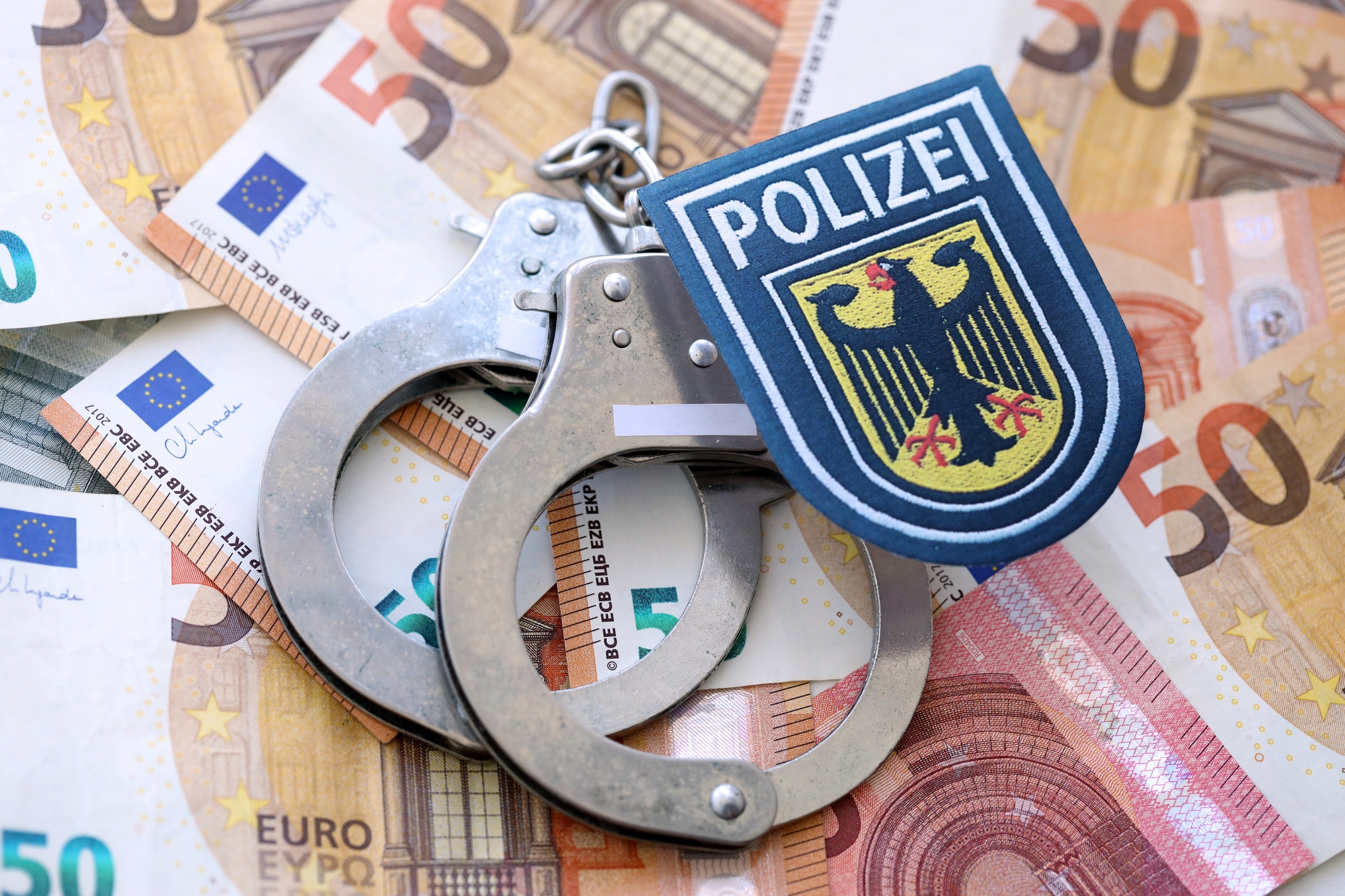 Polițist din München, condamnat după ce ar fi cerut mită unui curier român