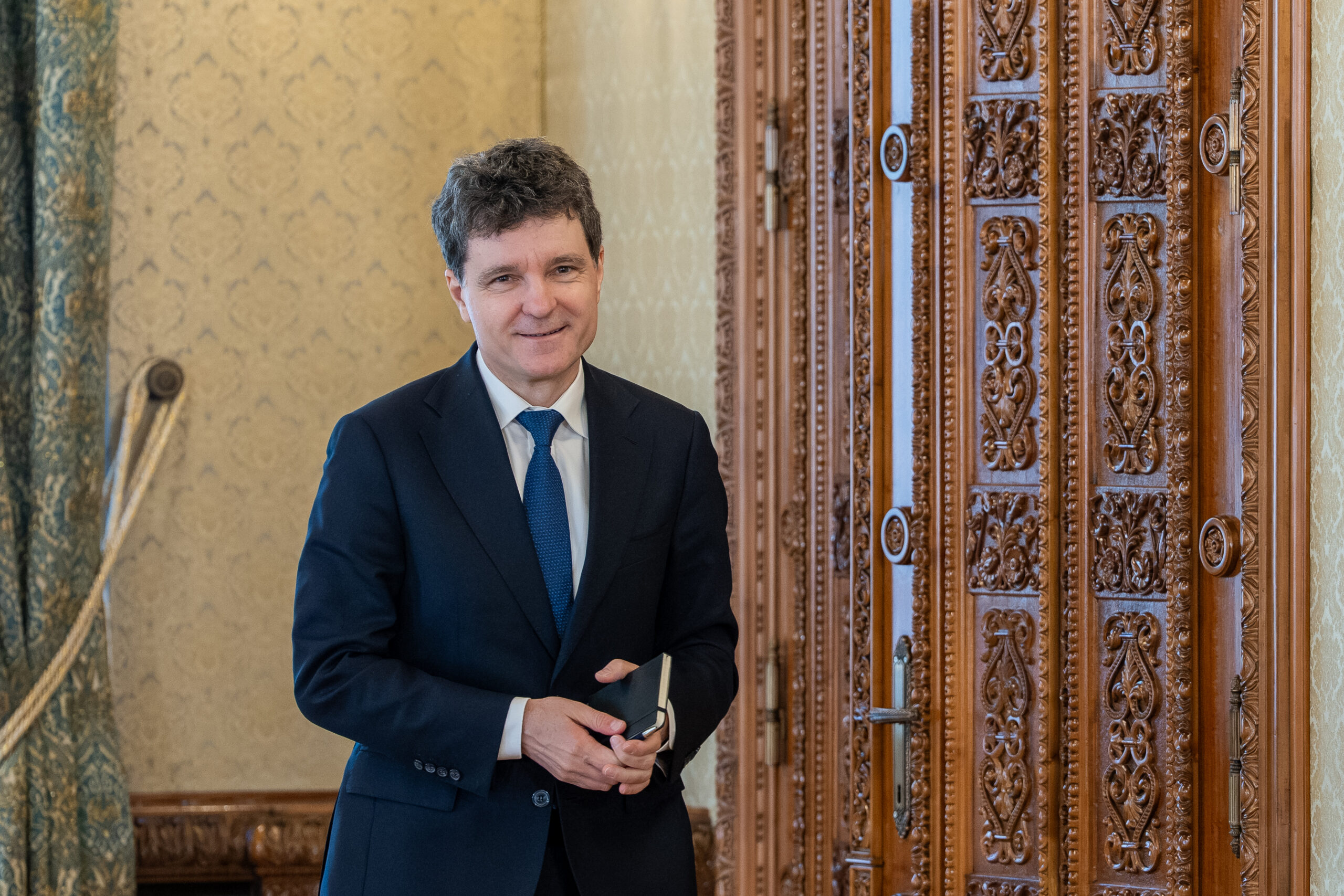 Nicușor Dan continuă consultările la Cotroceni. Programul discuțiilor cu parlamentari și grupuri neafiliate