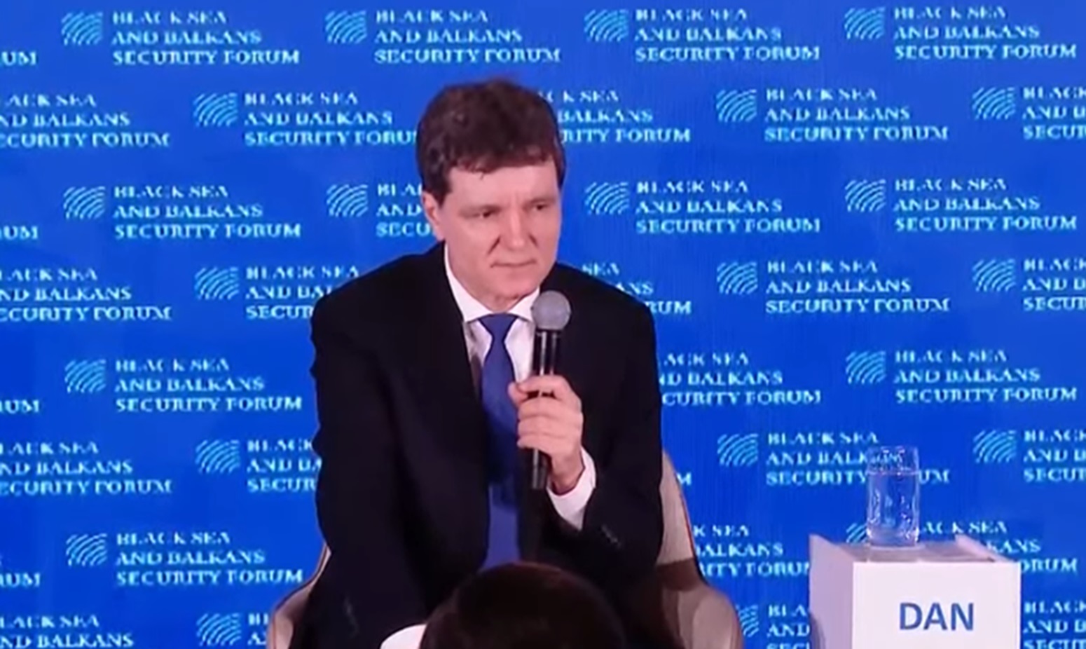 Nicușor Dan spune de ce este nevoie pentru a avea pace în Europa
