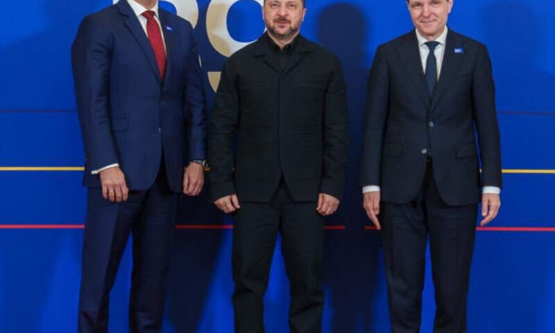 Slovacia a închis granița cu Ucraina, în timp ce Zelenski se afla la Summitul B9