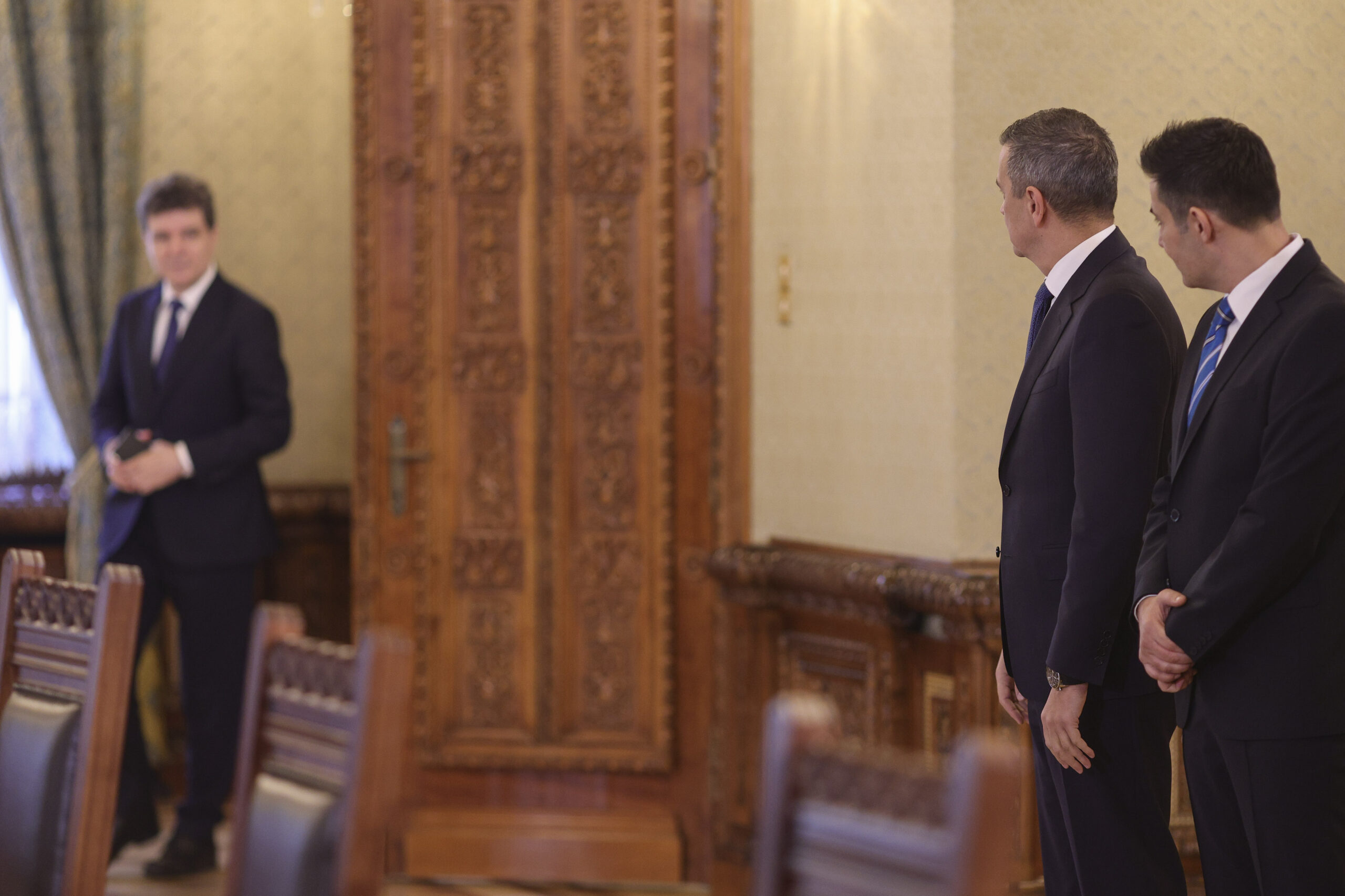 Gestul lui Sorin Grindeanu înainte de întâlnirea cu Nicușor Dan. Imagini de la Cotroceni