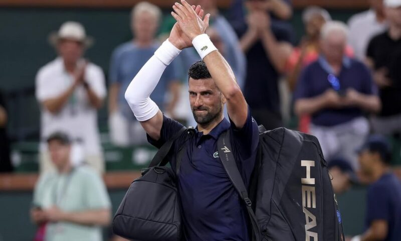 Novak Djokovic, ieșire nervoasă la Roland Garros. Oficialii au intervenit după incident