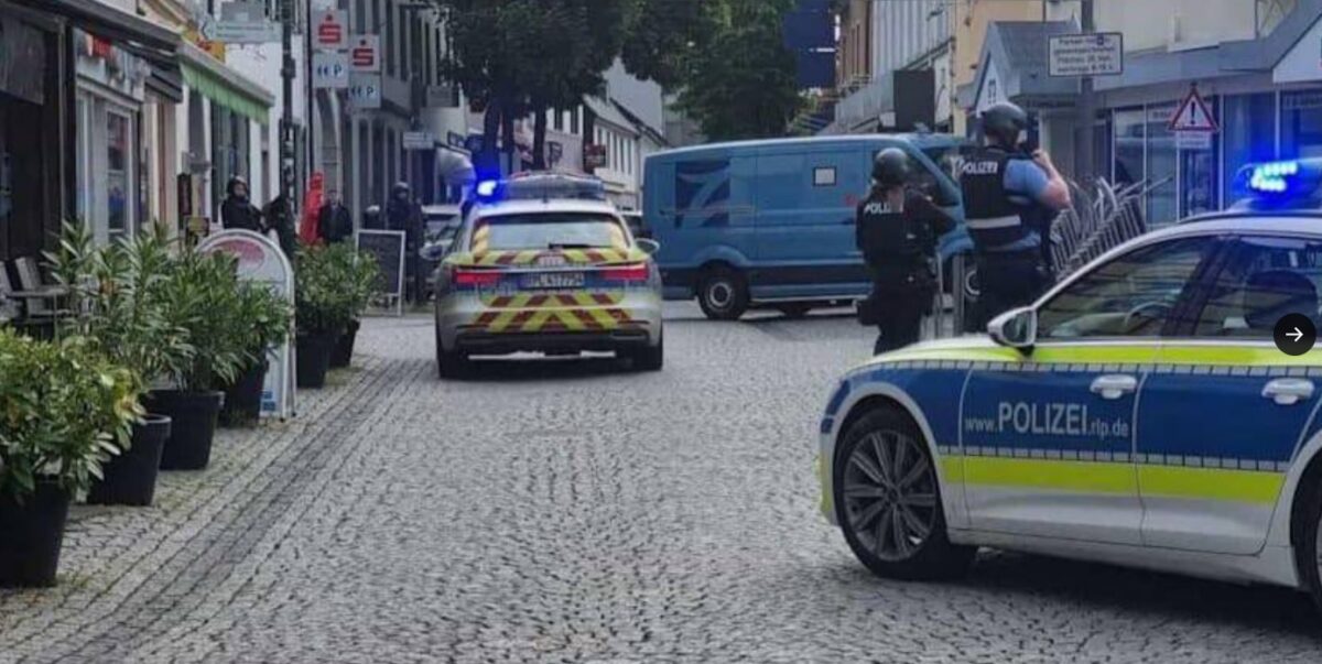 Luare de ostatici în Germania, la o bancă. Centrul orașului, izolat de poliție